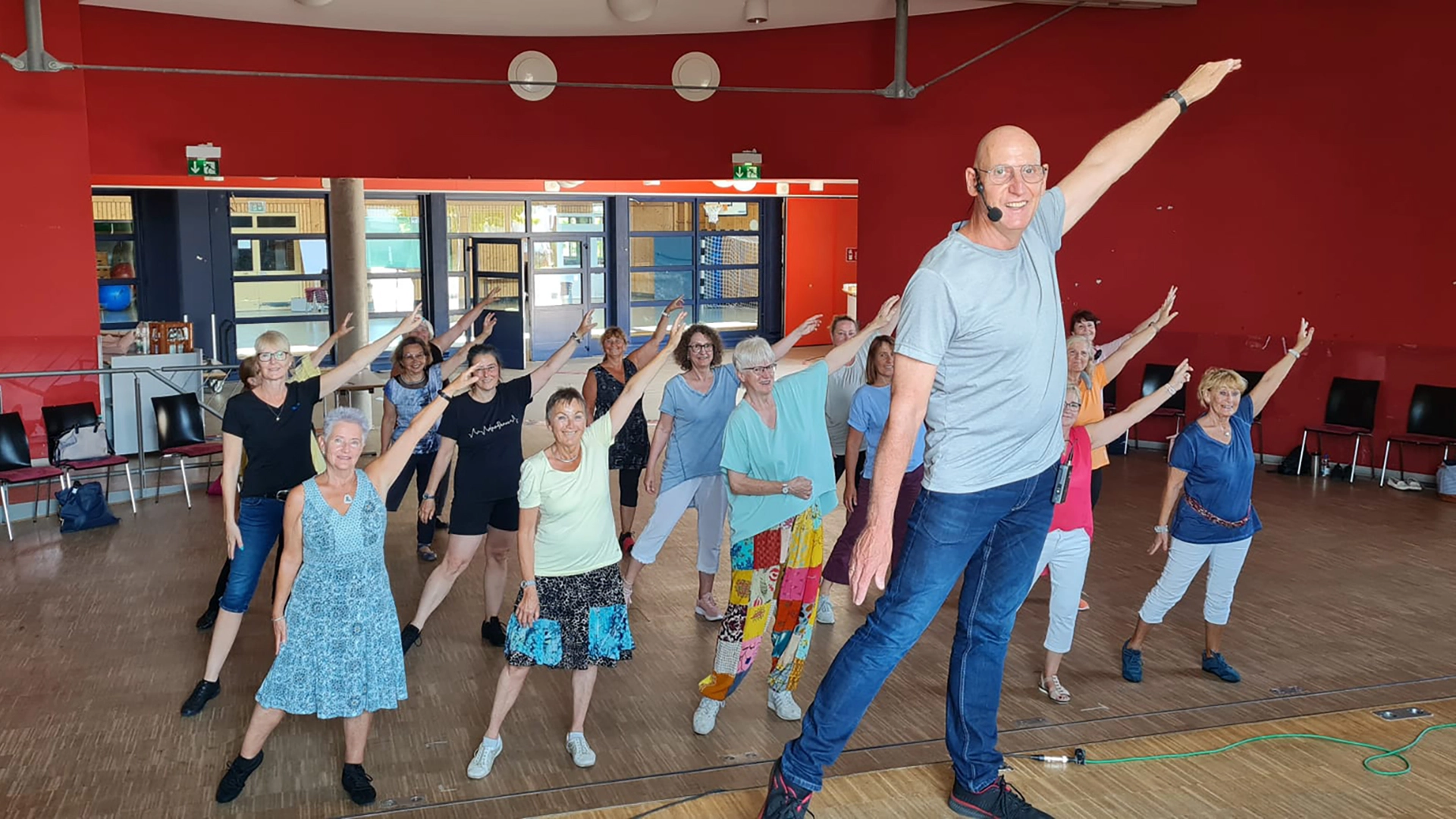 Tibor Mosch im Line Dance Unterricht